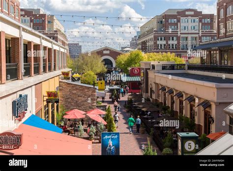 shopping at atlantic station