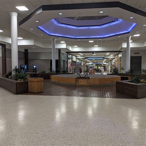 shops at auburn mall