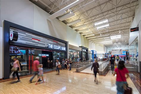 shops in grapevine mall