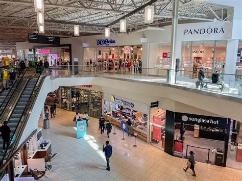 shops in jersey gardens