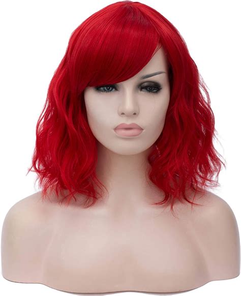 short red wig