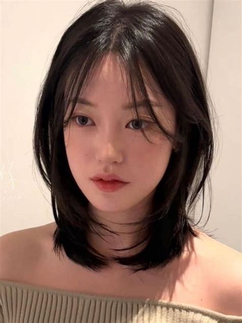 shoulder length chubby face korean short hair