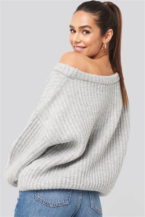 shoulder sweater