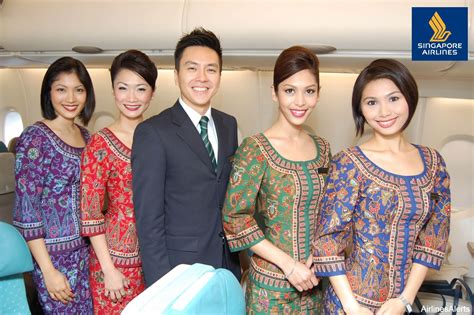 sia air stewardess