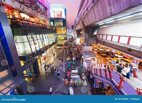 siam square one