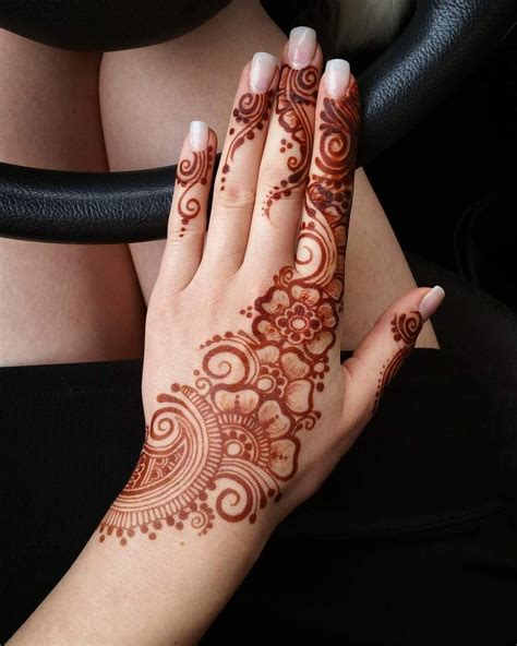 simple henna mehndi design