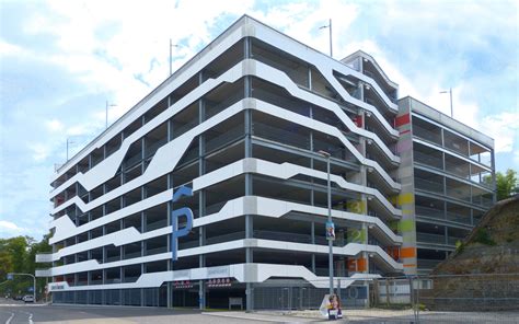 singapore flyer multi storey car park