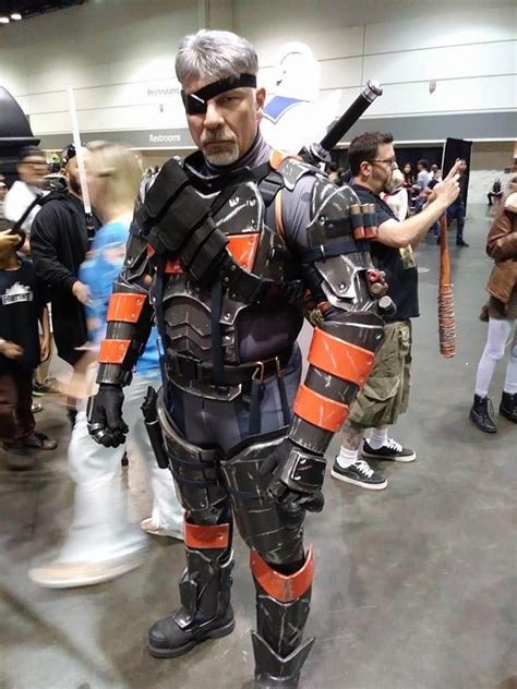 slade wilson costume