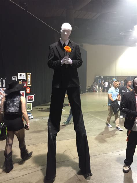 slender man cosplay