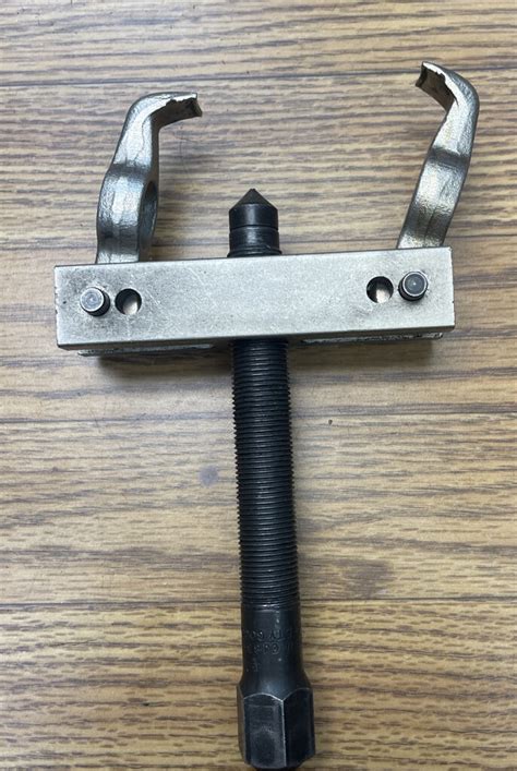 snap on bearing puller