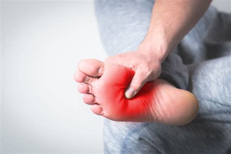 soles of feet hurt when walking