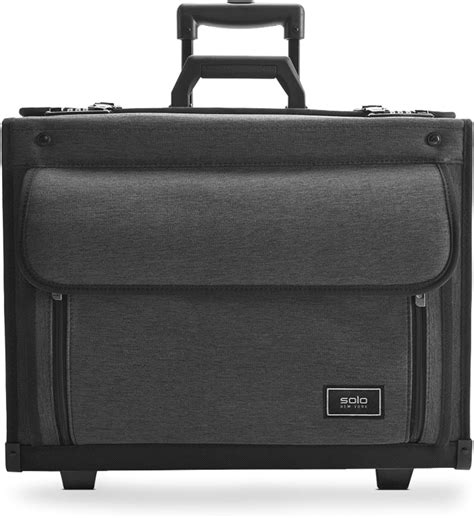 Solo 17 Classic Rolling Catalog Case