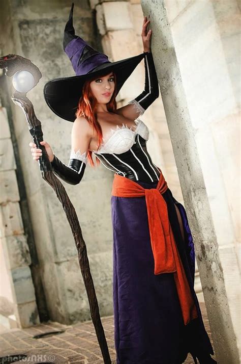 sorceress cosplay