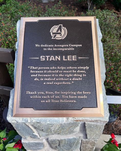 stan lee grave