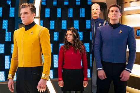 star trek discovery uniforms