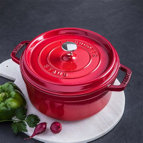 staub pot