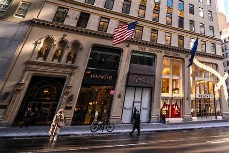 stores in 5th avenue ny