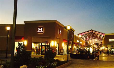 stores in outlets of little rock