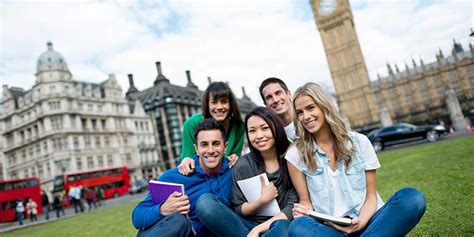 study abroad travel and vacation in college PDF