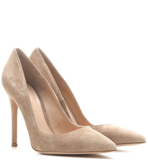 suede pumps