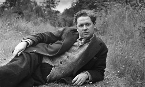 summary of the story a story written by dylan thomas Doc