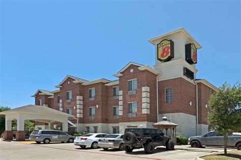 super 8 by wyndham austin airport south