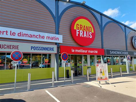 supermarché à proximité ouvert