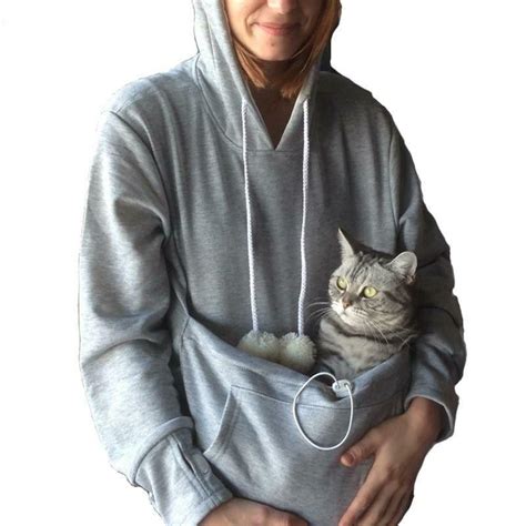 sweatshirt with cat pouch