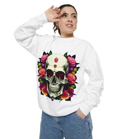 sweatshirt with skeletons