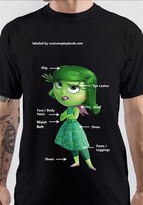 t-shirt inside out