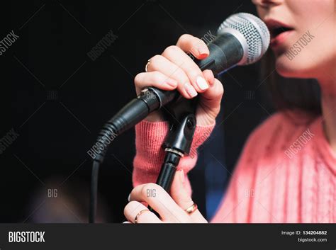 take the mic take the mic Reader