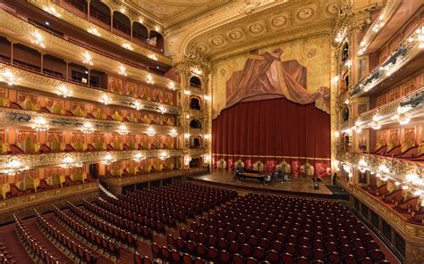 teatro colon in spanish