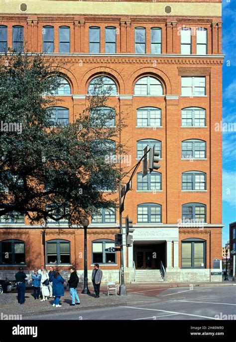 texas book depository Reader