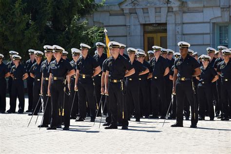 the brigade in review a year at the u s naval academy Kindle Editon