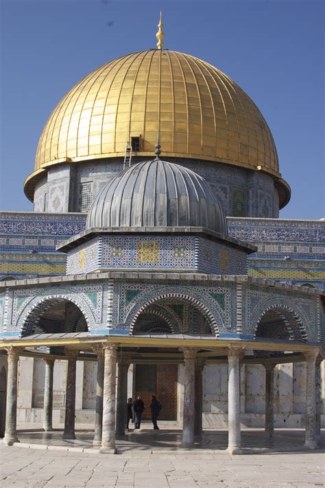 the dome in christian and islamic sacred architecture pdf Reader
