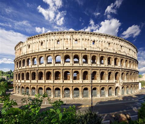 the roman colosseum building history PDF