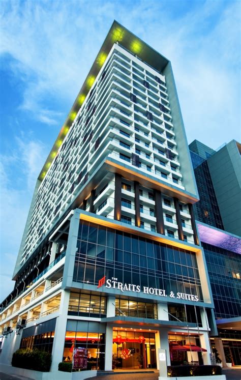 the straits hotel & suites melaka review