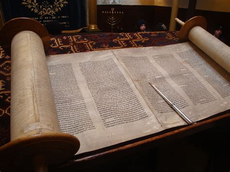 the torah an introduction for christians and jews Doc