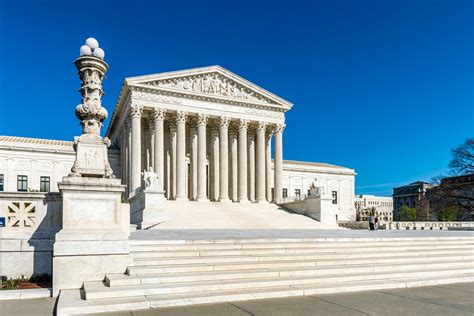 the united states supreme court the united states supreme court Reader