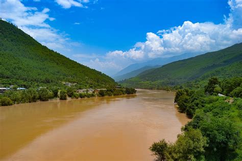 the yellow river the problem of water in modern china Reader