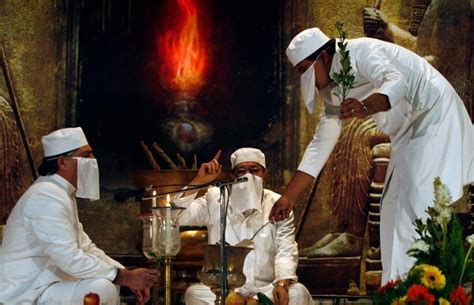 the zoroastrian faith the zoroastrian faith Reader