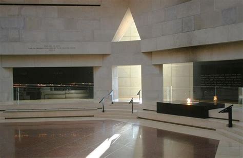 tickets to the holocaust museum in washington dc