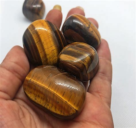 tigers eye crystals