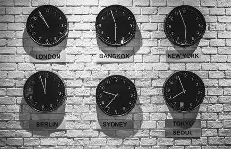 time difference between singapore and new york