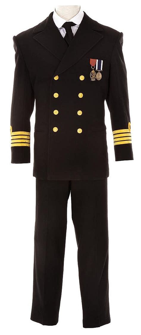 titanic captain's uniform