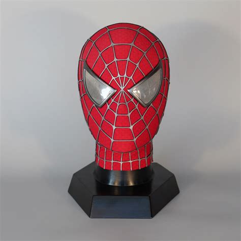 tobey maguire spider man mask