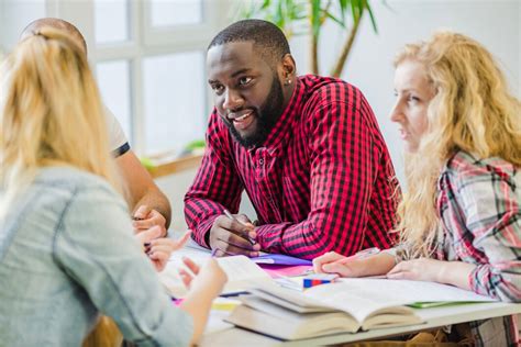 top linguistics programs