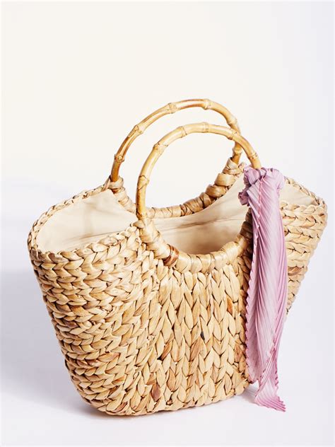 tote straw