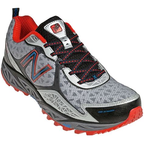 trail runners new balance