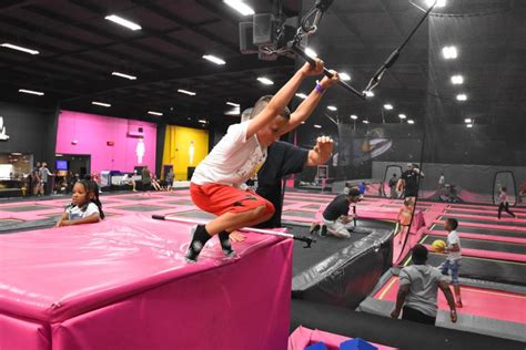 trampoline park clarksville tn